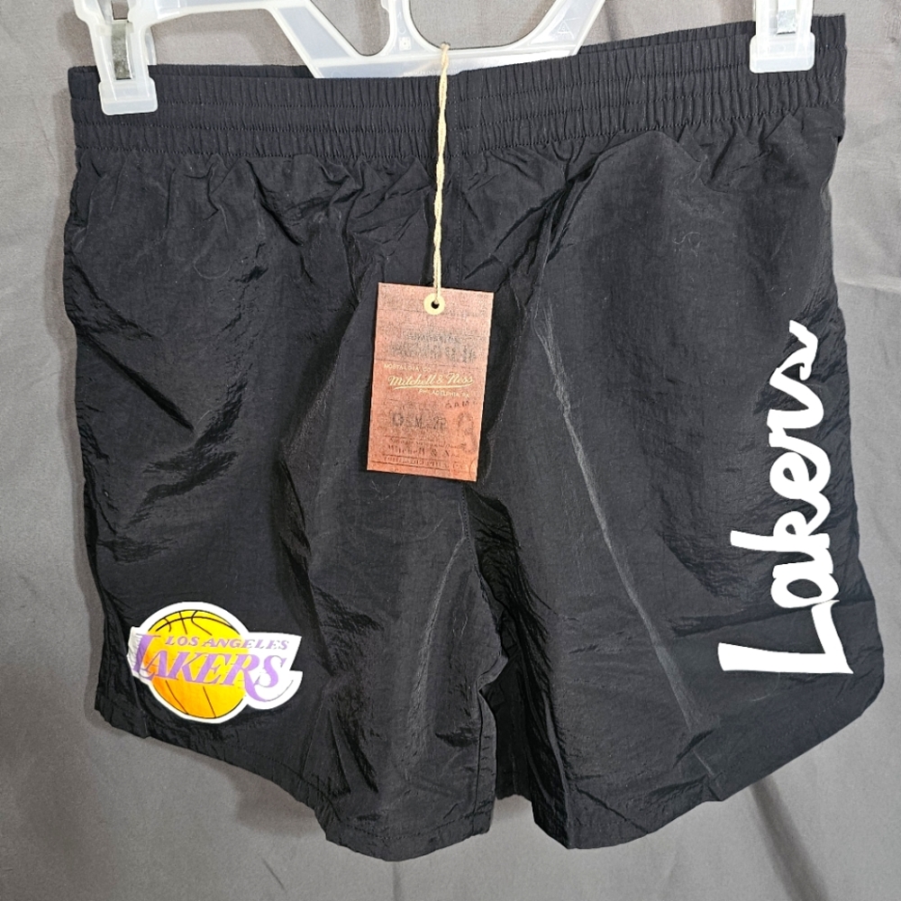 Mitchell and Ness NBA LA Lakers Hardwood classic basketball shorts Mens Medium